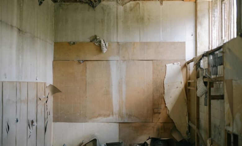 Signs Your Ceiling Cracks Require Urgent Attention