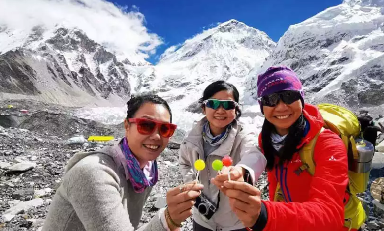 How To Choose the Absolute Best Time to Trek to EBC