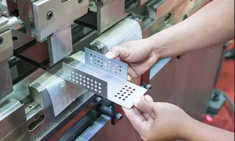 Maximizing Metal Bending Precision